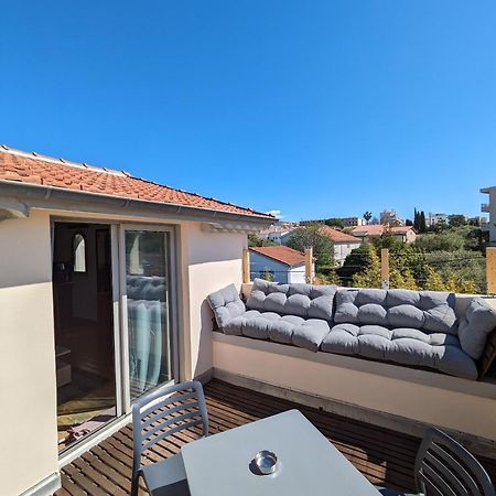 Studio Dernier Etage Le Nid D'Amour - Sejour Romantique, Mandara Beach, Жуан-Ле-Пин Екстериор снимка